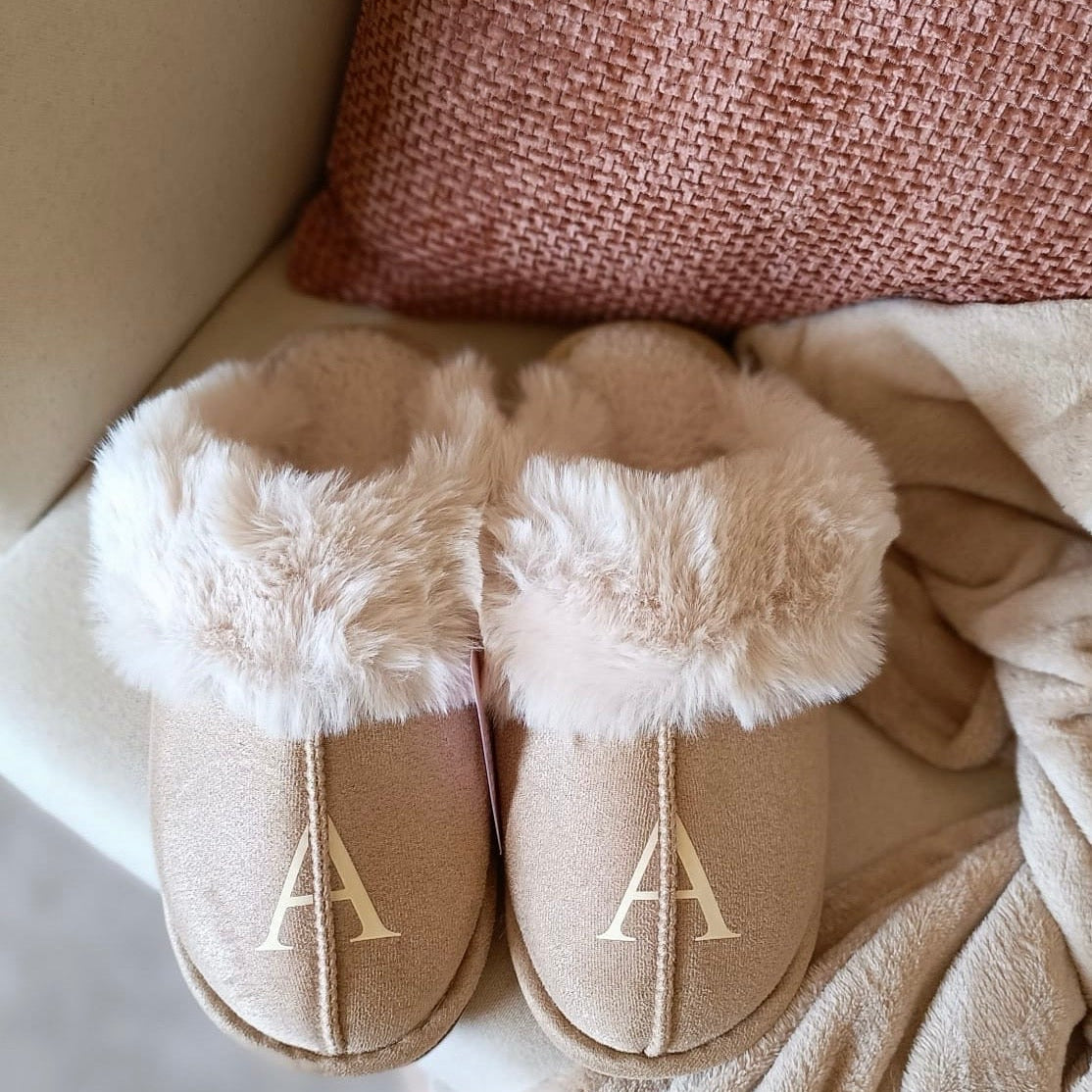 Chinelo luna bege C/Costura