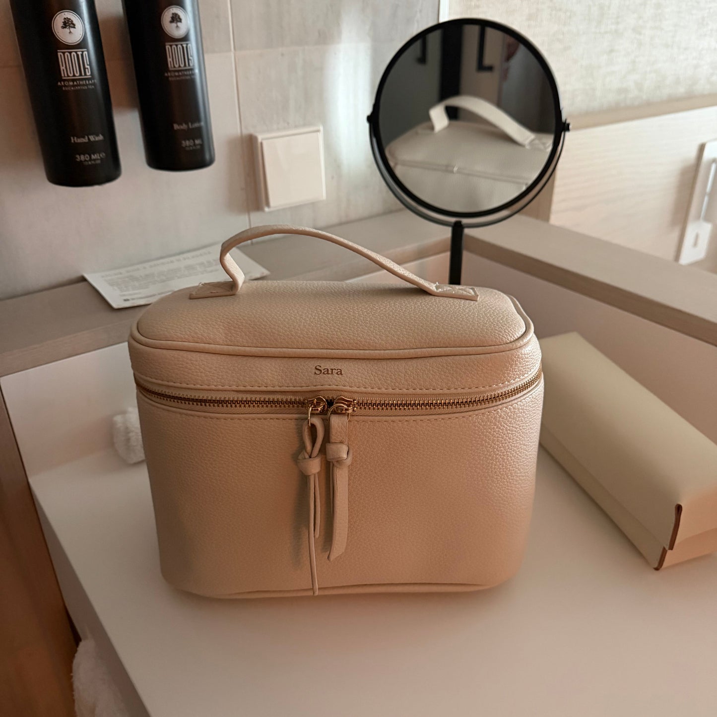 Necessaire