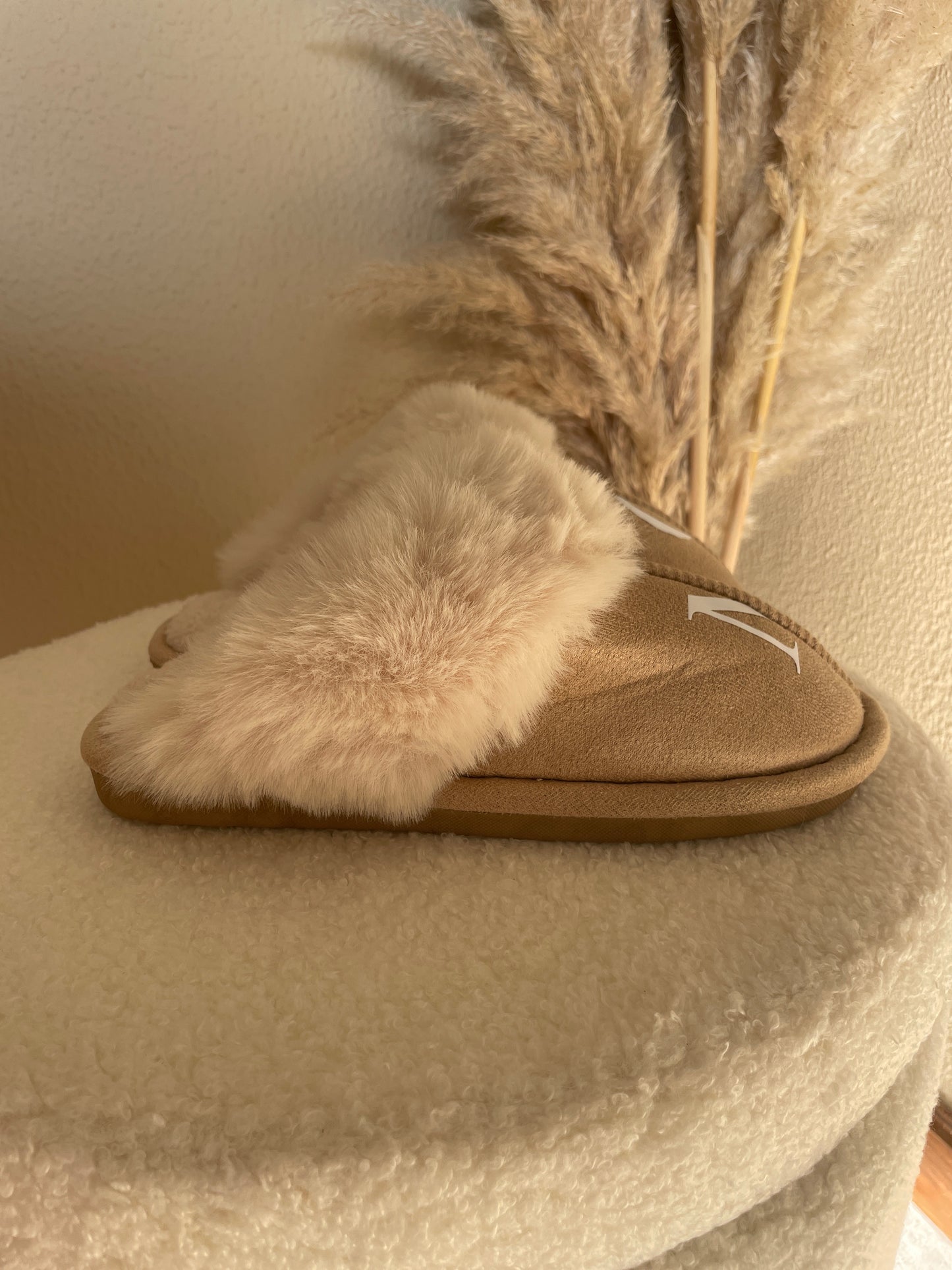 Chinelo luna bege C/Costura