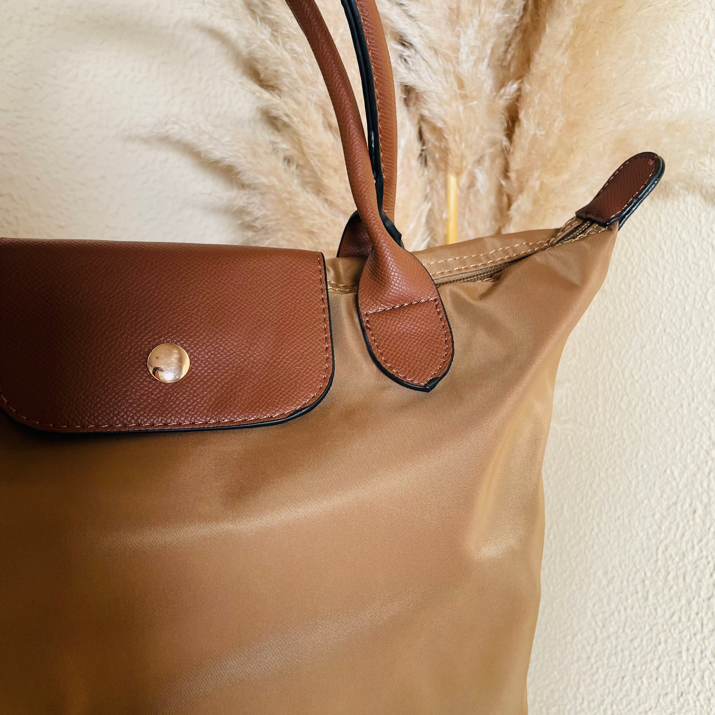 Mala Luísa M Castanho dourado