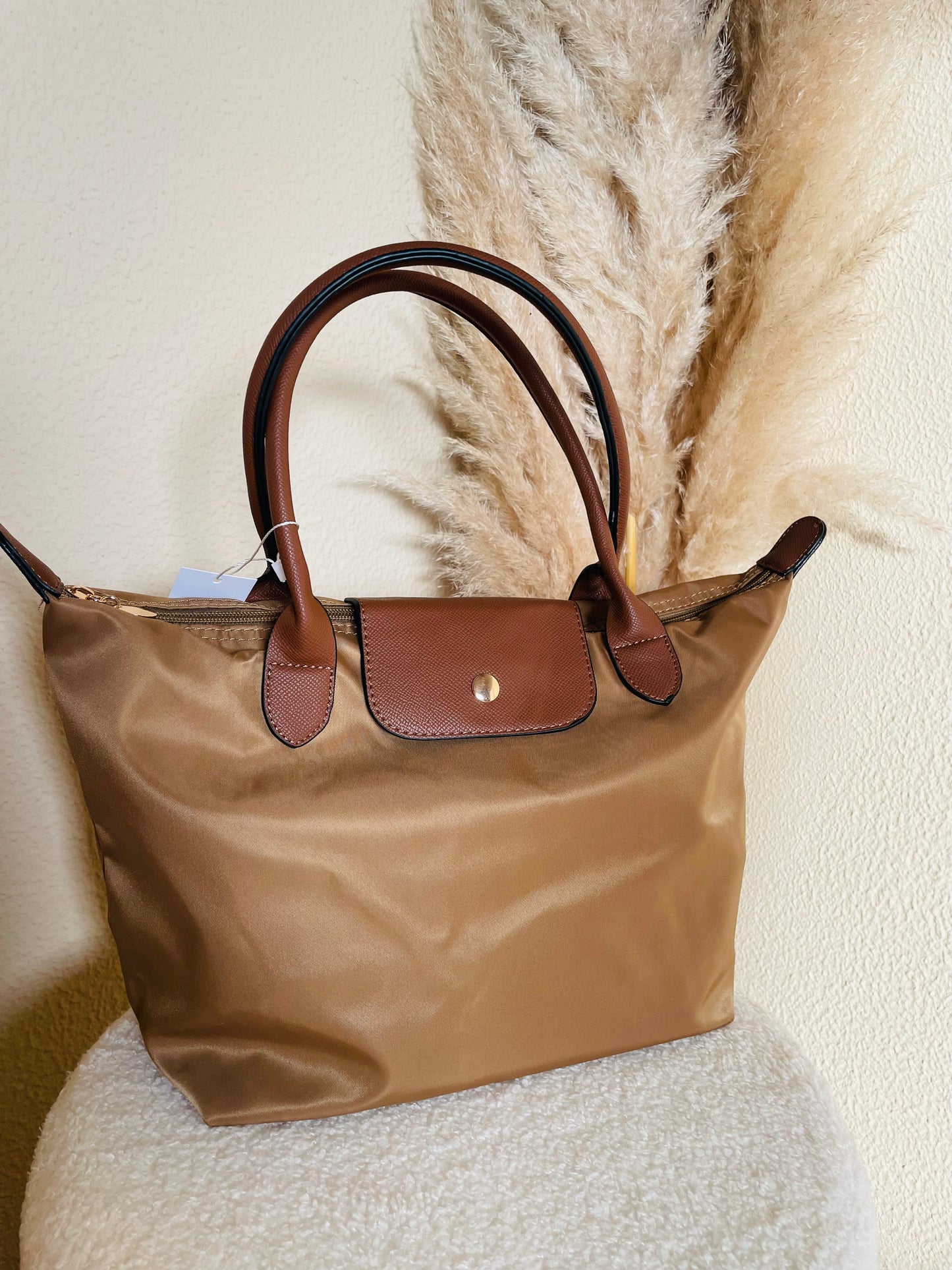 Mala Luísa M Castanho dourado