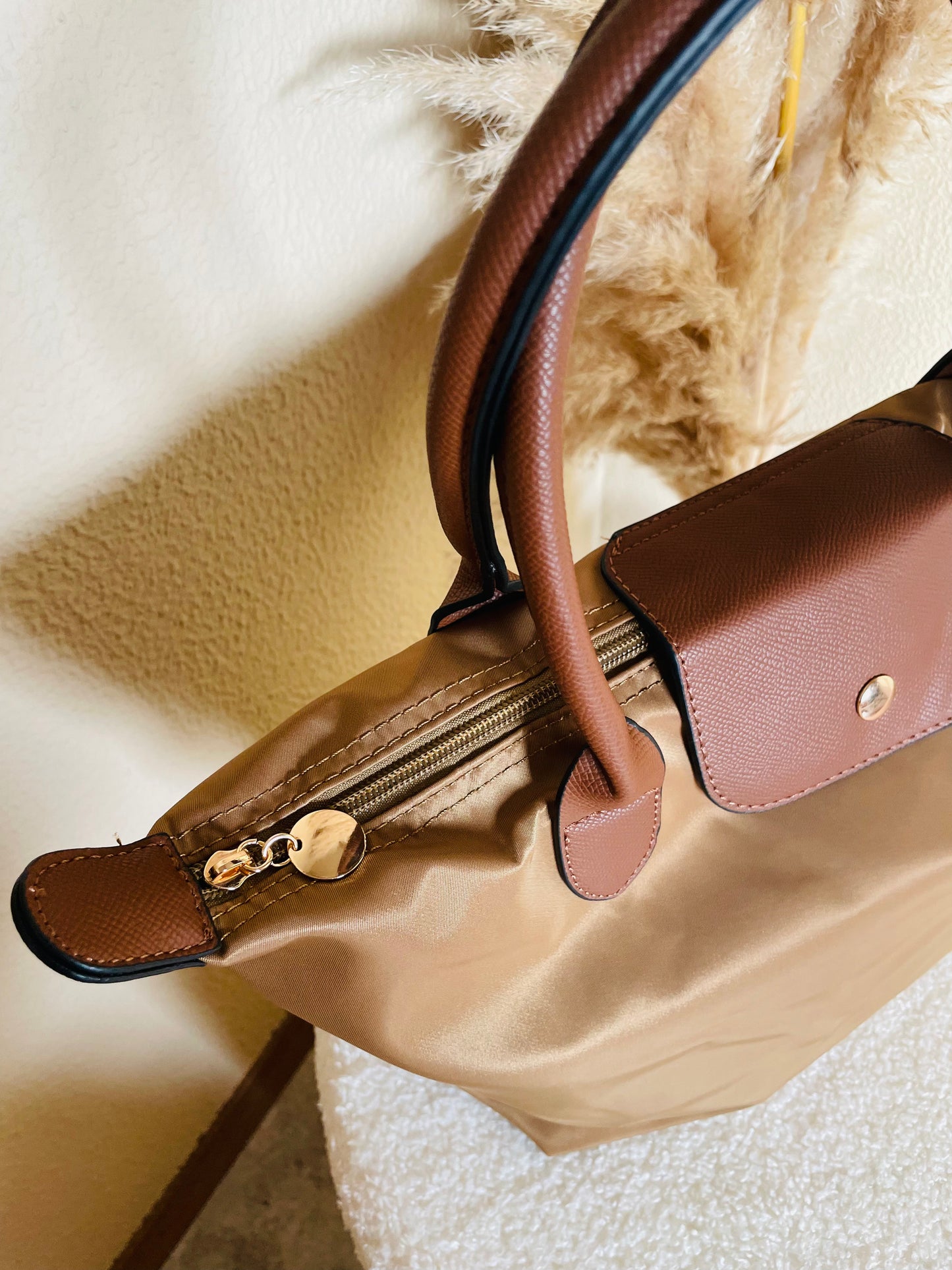 Mala Luísa M Castanho dourado