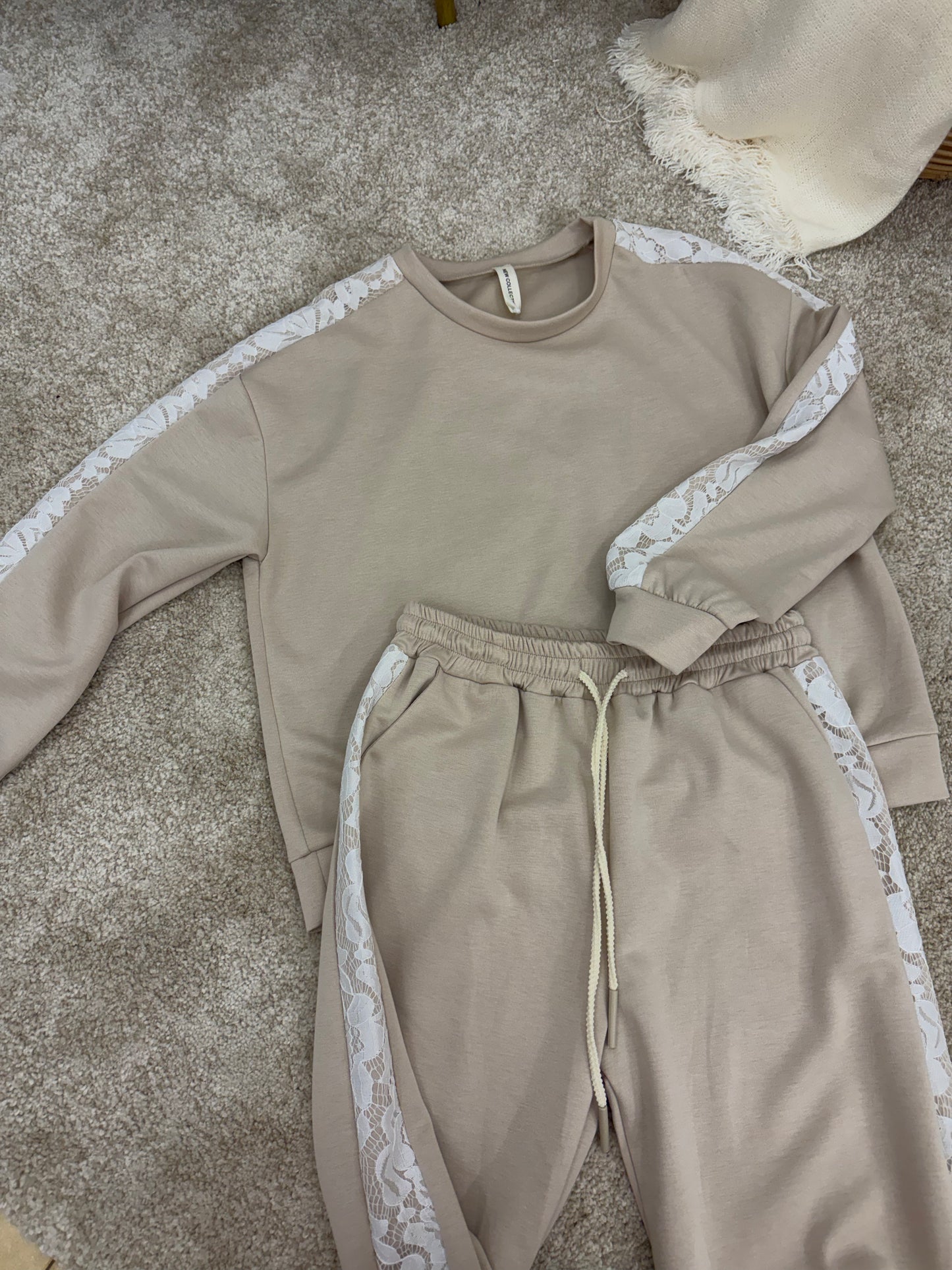 Conjunto renda bege