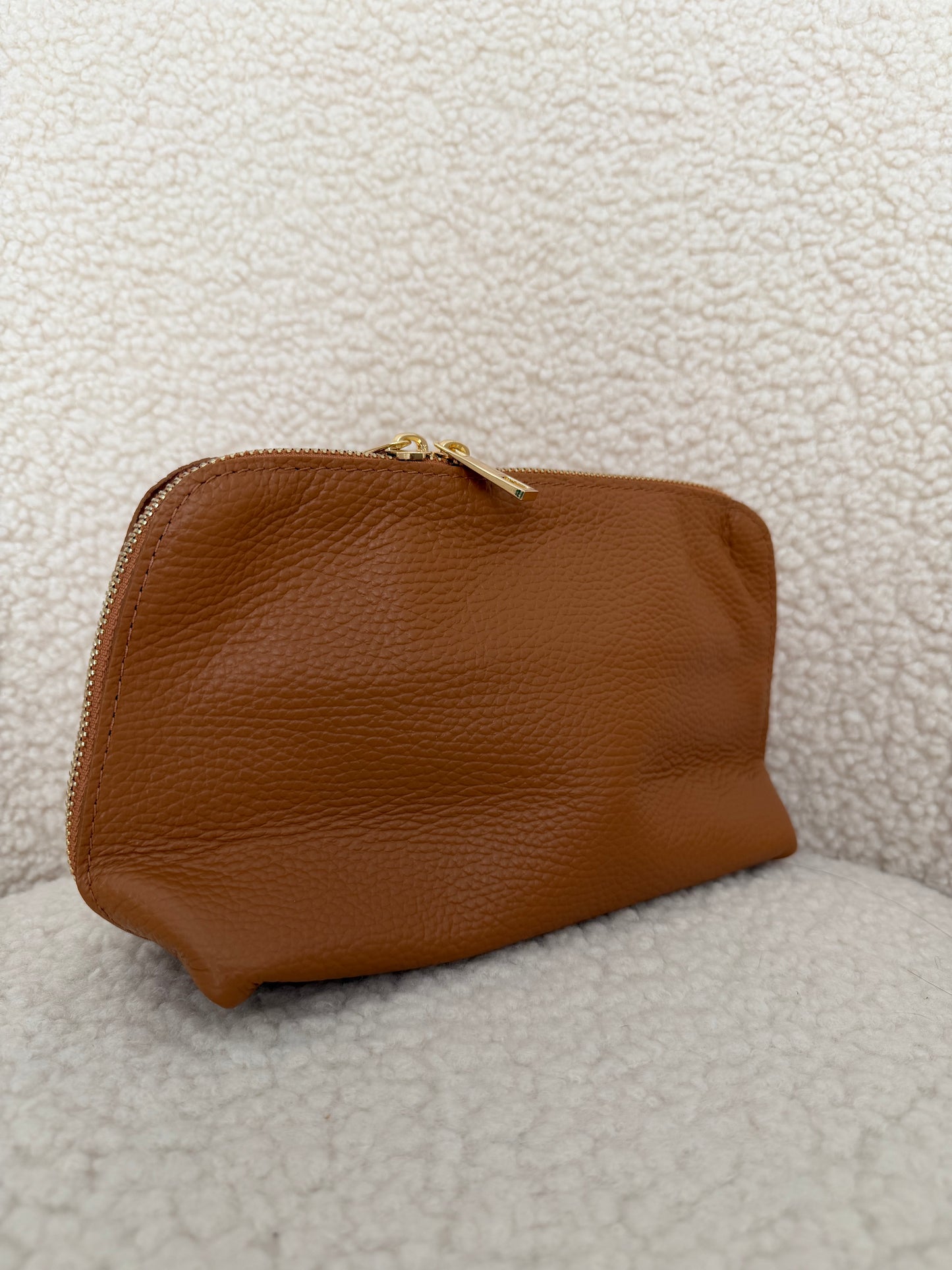 Necessaire em PELE chiara
