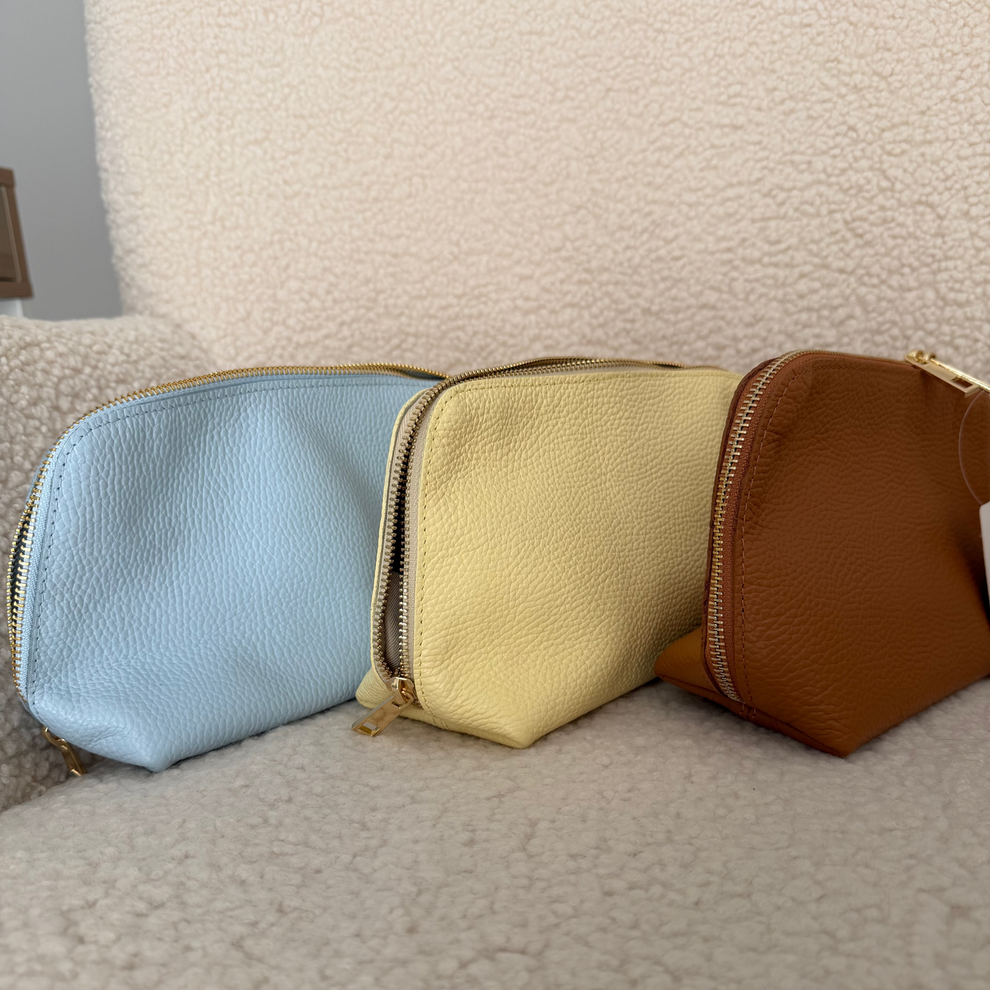 Necessaire em PELE chiara