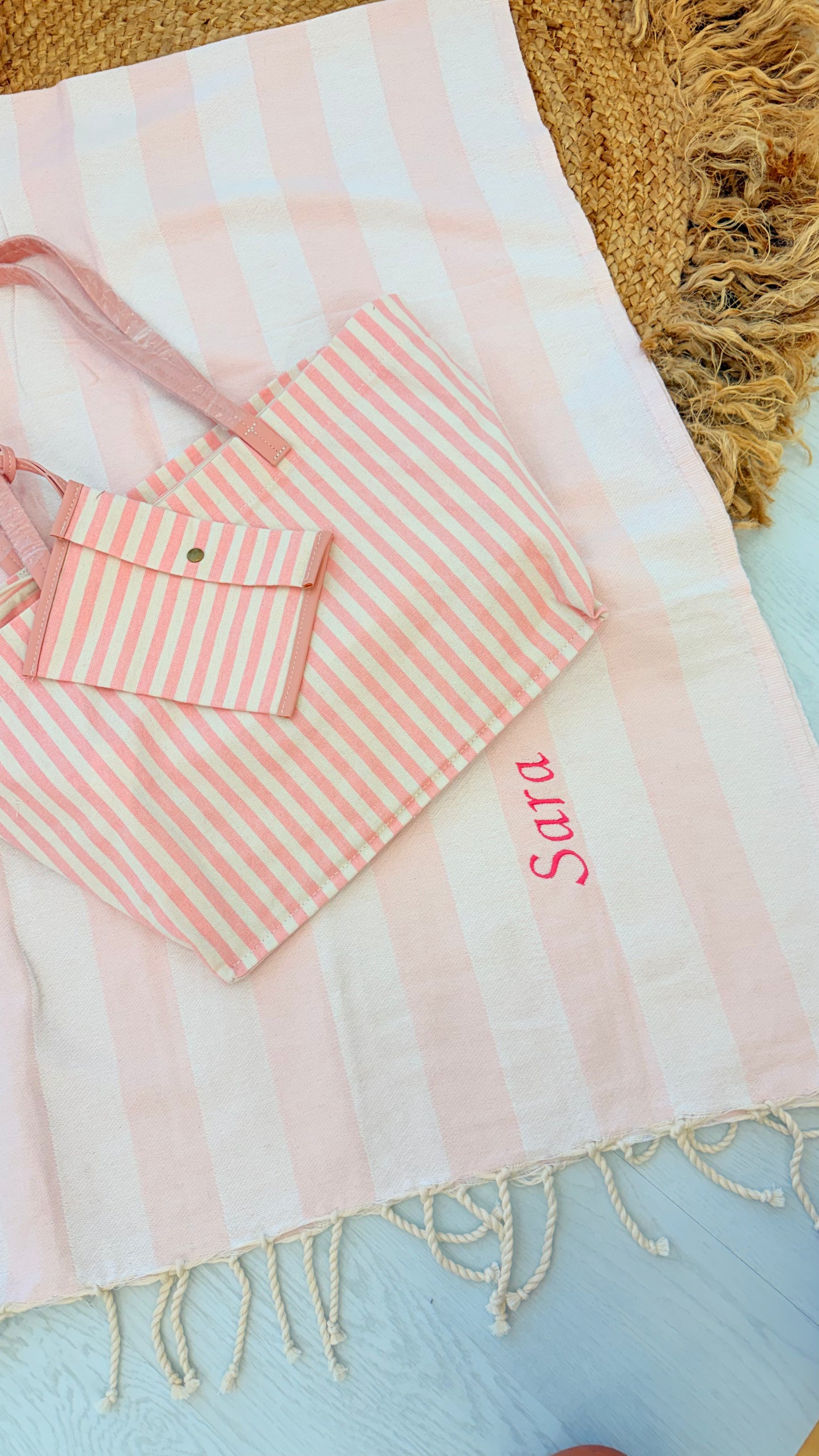 Conjunto toalha + bolsa MIA