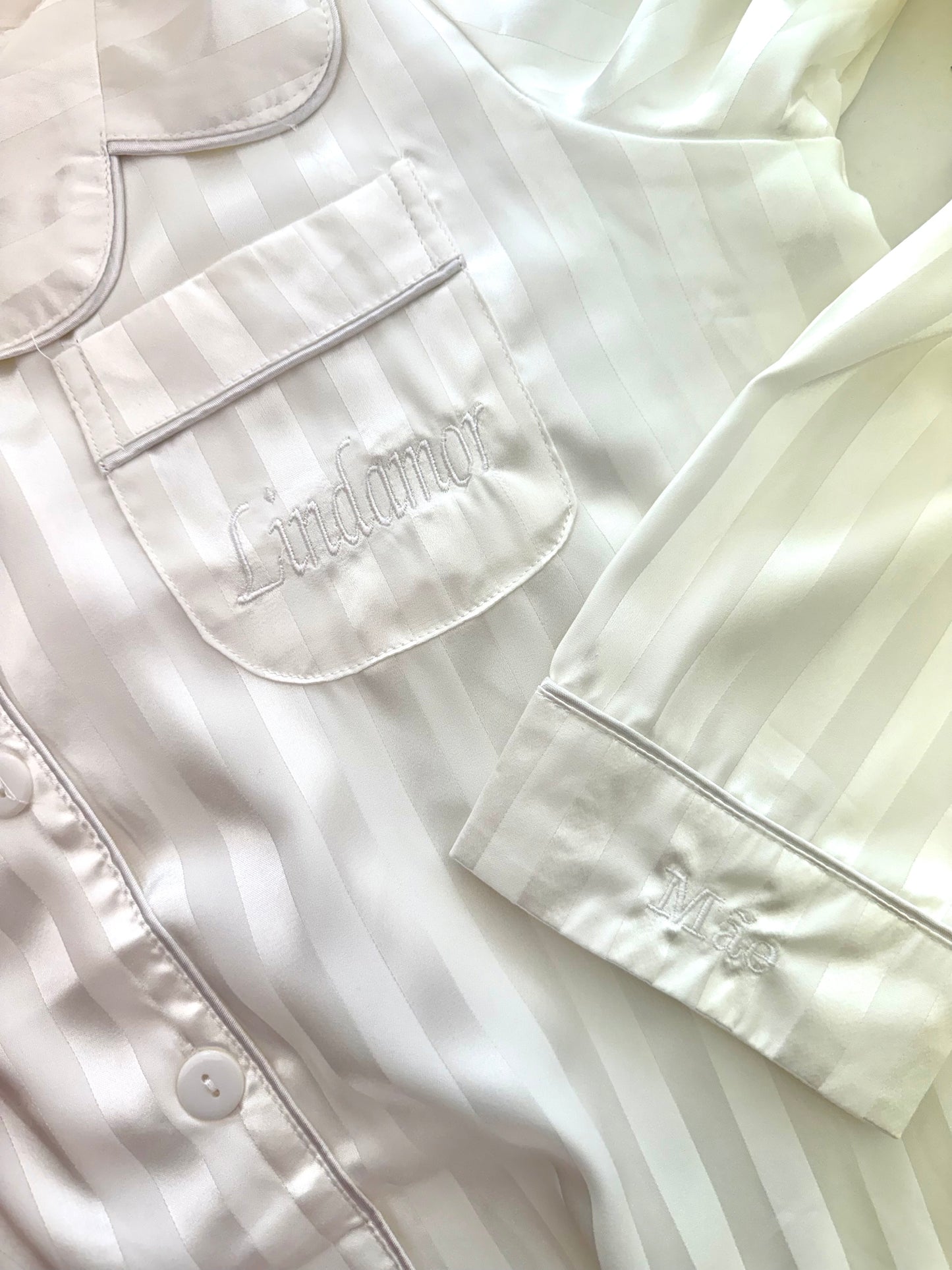 Pijama Listrado Branco