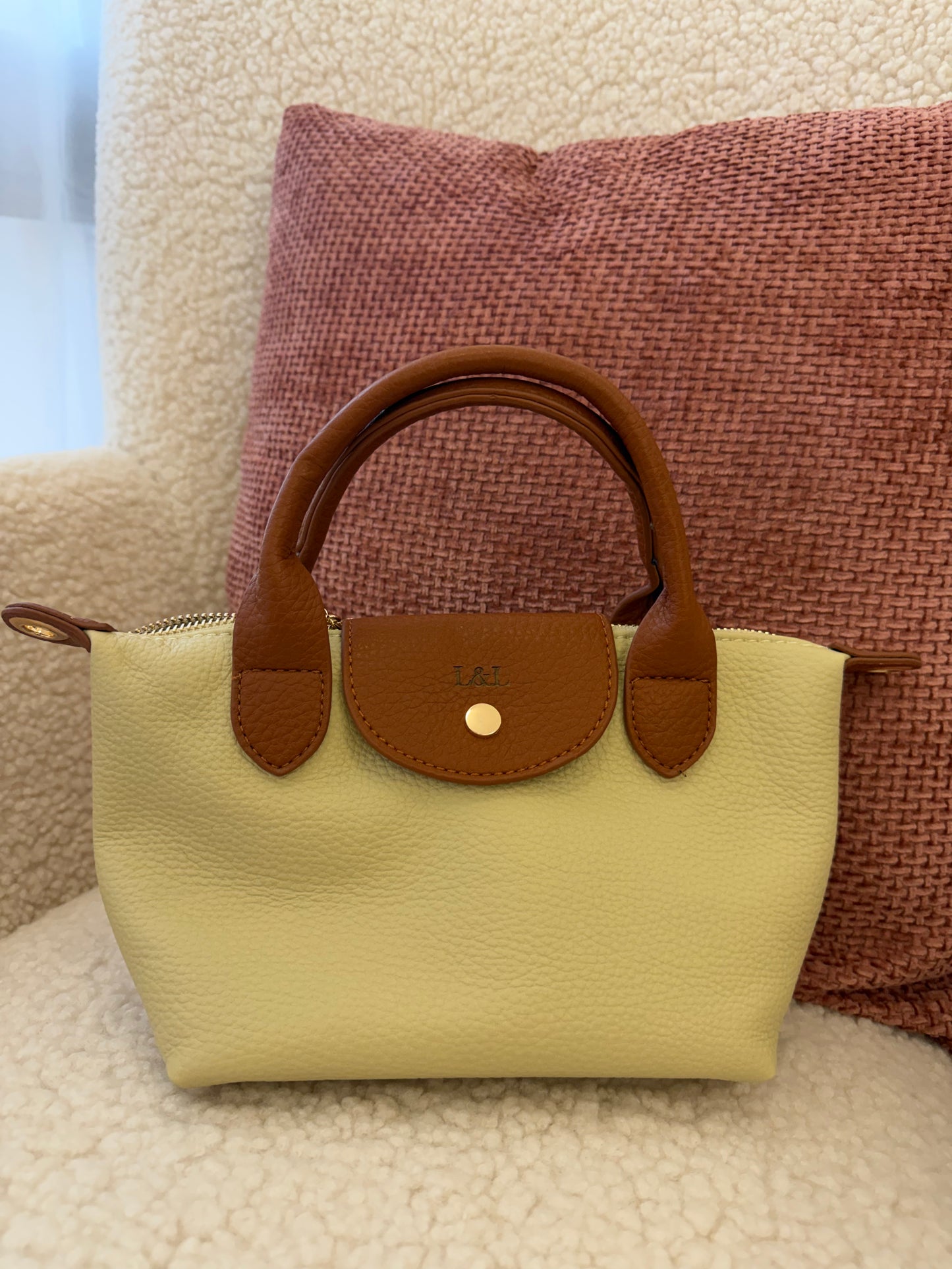 Mala Laura mini