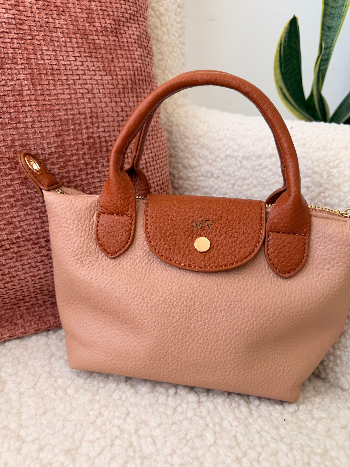 Mala Laura mini